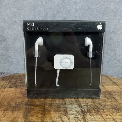 Apple iPod Radio Remote MA070G/D 2007 Collectible For Older Ipod-NIB Never Open - Image 1 of 4