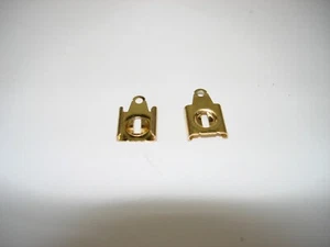 Paar Bürstenkappen für American Flyer Dampflokomotiven - Bild 1 von 1