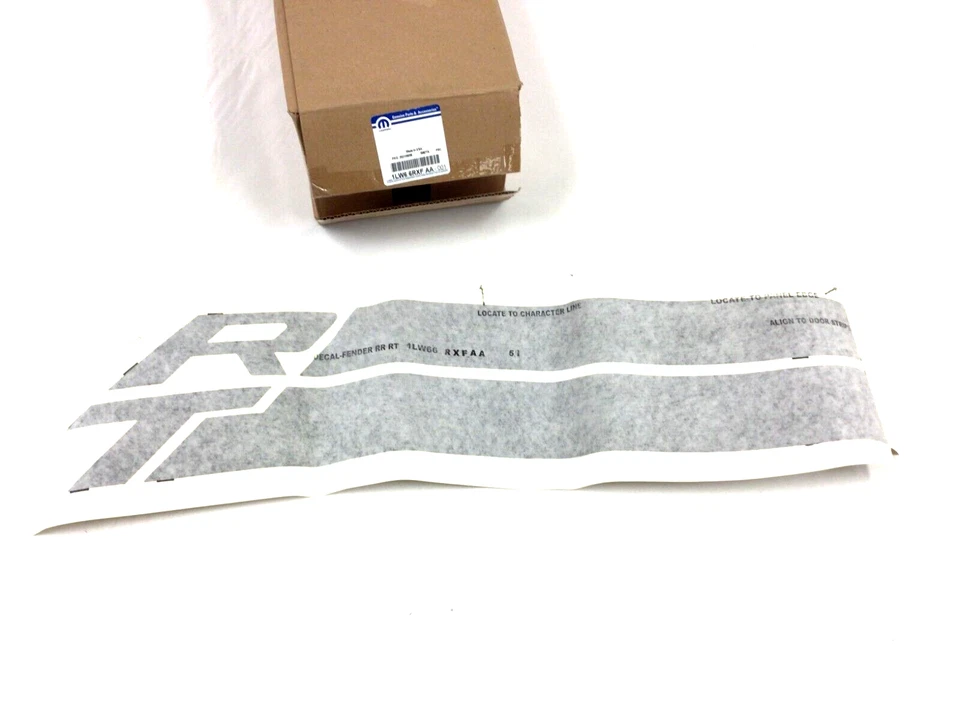 Dodge Challenger 2009-2014 trasero derecho cuarto panel clásico RT calcomanía lateral nuevo OEM Foto 1 de 4