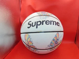 Supreme Gonz Butterfly Spalding Basket Bianco - Usato - Foto 1 di 4