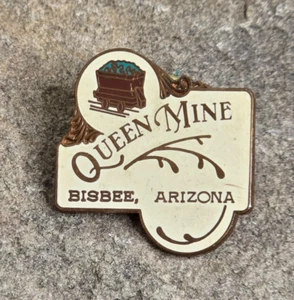 Queen Mine Bisbee Arizona Vintage Souvenir Reise Emaille Anstecknadel Hut - Bild 1 von 3