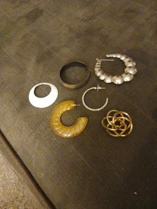 Lot Of 6 One Earring Hoop Style Pierced Earrings Various Colors - Picture 1 of 2