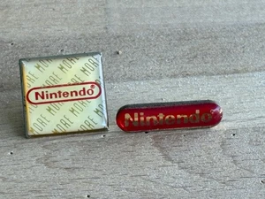 2 PINS PIN JEUX D'ARCADE RETROGAMING NINTENDO  JEUX VIDEO RARE - Picture 1 of 2