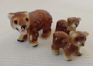 Bone China Miniature Grizzly Brown Bear Mother And Cubs Family Figurines Vtg 70s - Picture 1 of 7