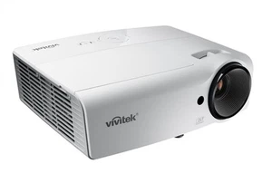 Projector Vivitek D552 Was £382 SVGA, 3000 lumens office presentation mobile - Picture 1 of 1