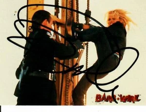 Tarjeta "Barb Wire" modelo firmada por Pamela Anderson TOPPS certificado de autenticidad - Imagen 1 de 3