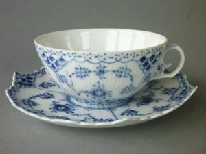 Royal Copenhagen Vollspitze - Teetasse & Untertasse - 1130 - blau geriffelt - 1975-1979 - Bild 1 von 12