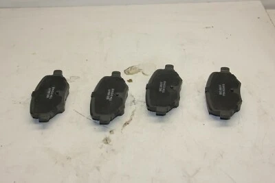 2016-2018 Jeep Compass Renegade REAR BRAKE PAD SHOES (RA7) - Image 1 of 3