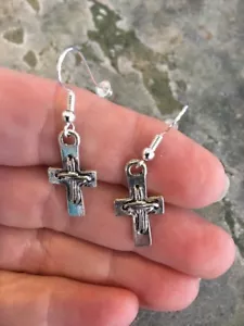 Kreuz Ohrringe Hänger Draht Haken Silber Legierung Religiös - Bild 1 von 3