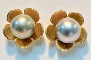 18 CARAT Gold Earrings - Tahitian Pearl - 9.35 G - Picture 1 of 1
