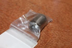 APU Aircraft Parts Overspeed Switch 379975-1 - Picture 1 of 3
