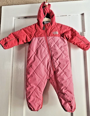 THE NORTH FACE Rosa 6-12 M Ligero Una Pieza Aislado con Capucha Foto 1 de 4