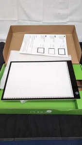 PURElite LED ultradünner Leuchtkasten, A4 einstellbarer natürlicher Tageslichteffekt (gebraucht) - Bild 1 von 3