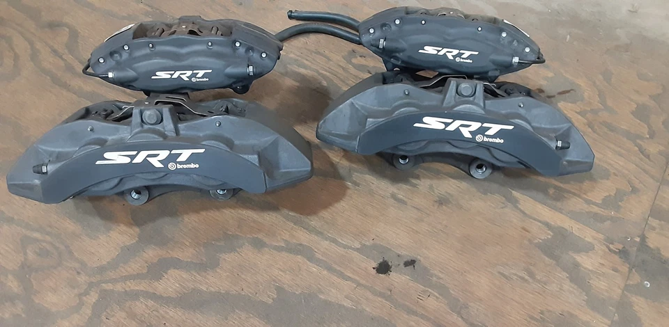 Dodge Charger Scat Pack 2021-2023 Juego de 4 pinzas de freno Brembo delanteras y traseras OEM Foto 1 de 4
