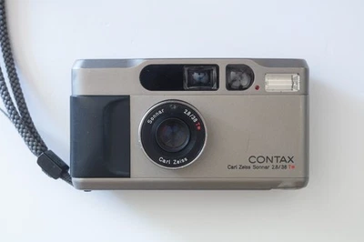 Contax T 2 mit Carl Zeiss Sonnar 38/2.8T* Sucherkamera Silber - Bild 1 von 4