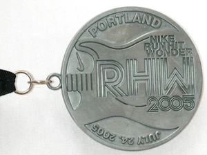 Portland O Nike RHW 2005 Run Hit Wonder Finisher Medalla Nombre Hora No Grabada - Imagen 1 de 7
