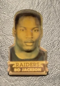BO JACKSON 1990 ACE NFL PIN #39 OAKLAND LA RAIDERS NEW AUBURN KNOWS FOOTBALL NM+ - Picture 1 of 7