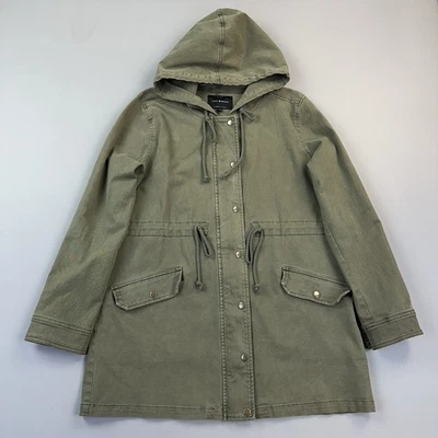 Chaqueta para mujer Lucky Brand mediana verde oliva con capucha utilitaria militar elástica Foto 1 de 4