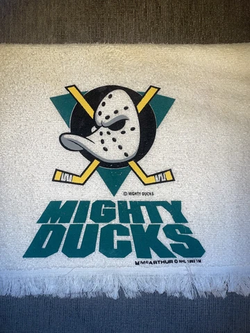 vintage Anaheim Mighty ducks golf towel Cover