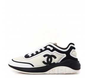 chanel white sneakers