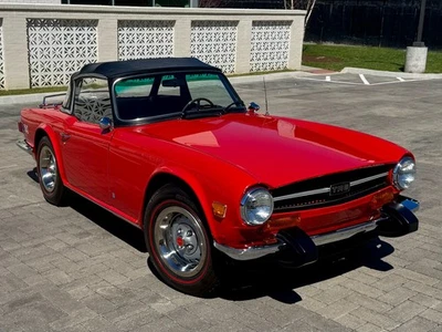 Triumph TR-6 1974 convertible Foto 1 de 4