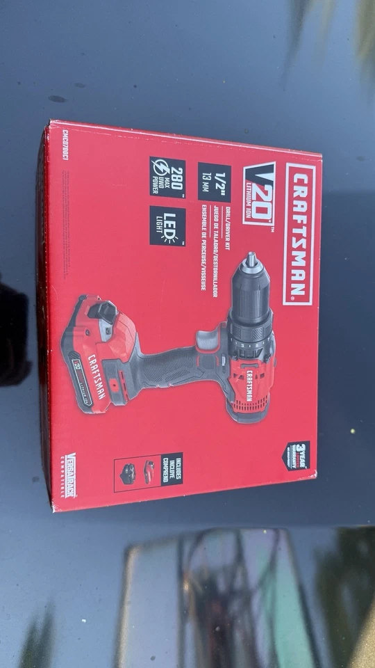 Totalmente Nuevo y Sellado - Kit Taladro/Destornillador Inalámbrico CRAFTSMAN V20 1/2” Foto 1 de 4