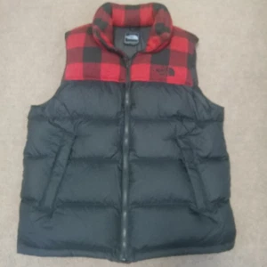 The North Face Mens Medium Nuptse 700 Down Vest Puffer Jacket Plaid Red Black - Picture 1 of 10