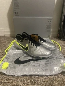 Men's 8 - Nike Tiempo Legend 10 Elite Fg Metallic Silver Black Volt DV4328-001 - Picture 1 of 8