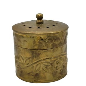 Quemador de incienso de latón de 3" con tapa diseño de bayas y hojas ~ India - Imagen 1 de 6