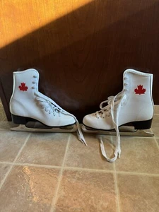 Canadian Flyer Figure Skates White Style 215 Ladies Size 5 - Picture 1 of 13