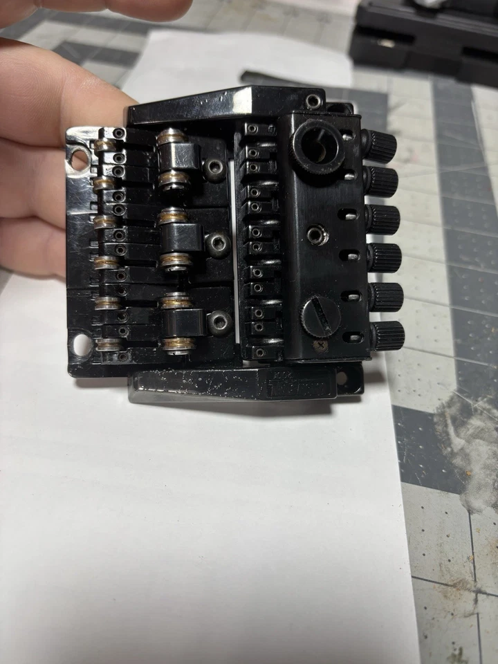 Vintage Washburn Wonder Bar Answer MIJ JapónTrémolo Modelo 2001 Excelente Estado Foto 1 de 4