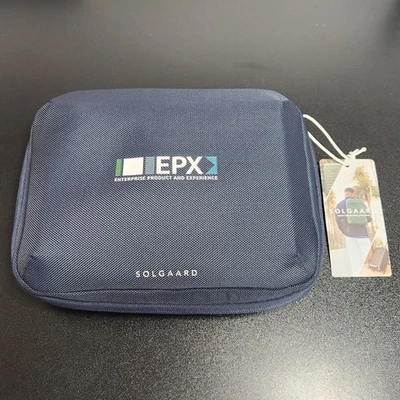 Solgaard Travel Toiletries Organizer Luggage Gear Green Zip Pockets (H1) - Image 1 of 4