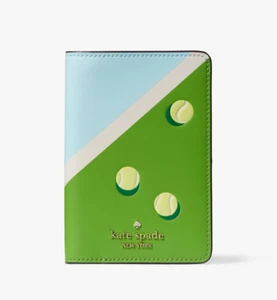 Nuevo Portapasaporte Kate Spade Grand Slam Cuero Multicolor - Imagen 1 de 3
