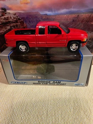 Dodge Ram 1500 Sport 1999 cabina y media. Escala 1/24 Die-cast Welly Flame Red. Foto 1 de 4