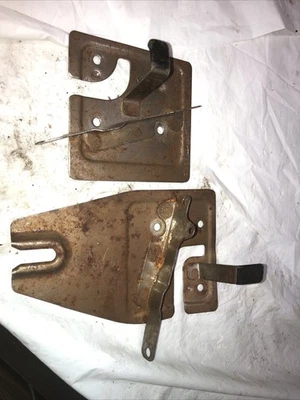 1994-1999 Eagle Talon rusty metal radio brackets LH RH pair T2 - Image 1 of 4