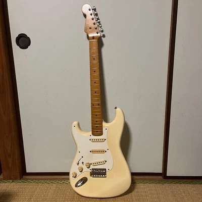 FENDER JAPAN ST57 E-Serial Stratocaster Rare Left-Handed DiMarzio HS-3 Pickup - Image 1 of 4