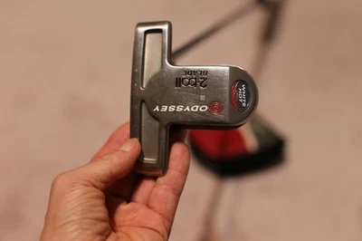 ODYSSEY 2 BALL  BLADE PUTTER RH 34.5" WITH H/C   {Triple Track Version} - Image 1 of 4