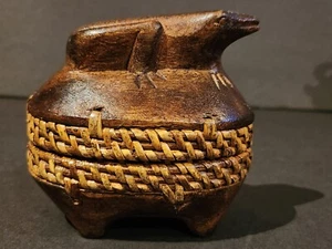 VTG Pier 1 Frog Trinket Box Wood Rattan Carving Tribal 4.5x4x3 - Picture 1 of 6