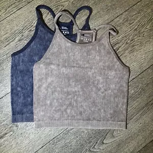 Gerippte Tanktops in schwarz und braun - 2er Pack - Bild 1 von 3
