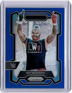 Rey Mysterio 2024 Panini Prizm WWE Blue Prizm #141 WWE Smackdown #070/199 - Foto 1 di 2