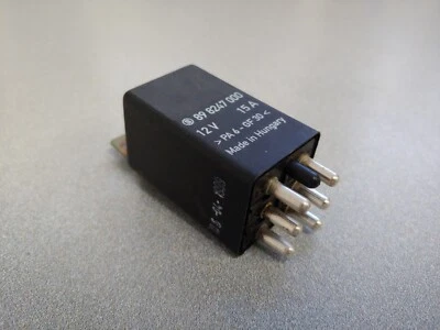 VERY NICE USED ORIGINAL PORSCHE 911 3.2 CARRERA 6 PIN DME RELAY NLA - Image 1 of 4