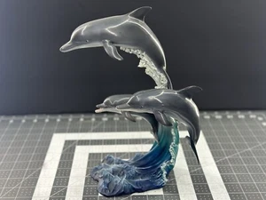 Danbury Mint Riding The Waves By Mike Atkinson 3-Delfin Skulptur Figur - Bild 1 von 17