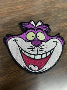 Disney Alice In Wonderland Cheshire Cat Embroidered Iron On Patch - Picture 1 of 4