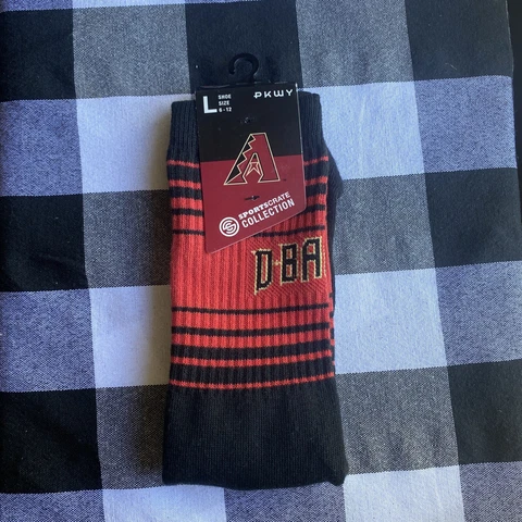 PKWY MLB Mens Logo Socks Arizona Diamondbacks Size Large 6-12 One Pair Cover