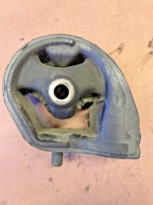 91 ACURA INTEGRA Right Motor Mount Passenger Side Auto AT Engine B18A 90-93 - Image 1 of 4