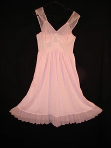 Vintage Kayser Pink Nightgown lace and pleated edge bottom size 34 Bust Gown - Picture 1 of 5