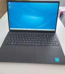 Laptop Dell Vostro 3510 i3 11th, 8GB ram, SSD M.2 256GB Great Condition! - Zdjęcie 1 z 8
