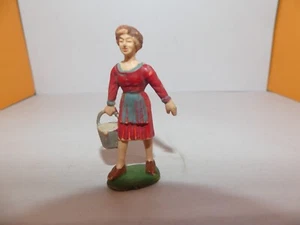 FIGURINE STARLUX  FERMIÈRE PORTE SEAU ROBE  ROUGE VIF - Bild 1 von 3
