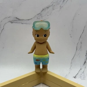 AUTHENTIC Sonny Angel Summer Vacation Series 2017 Tropical Fish Mini Figure 364 - Picture 1 of 7