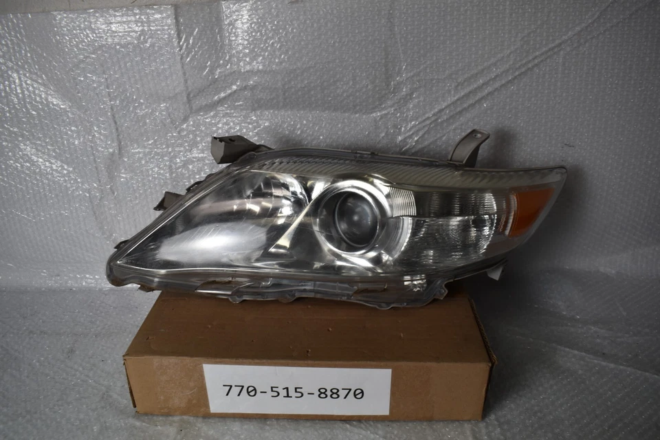 ЛЕВАЯ ФАРА TOYOTA CAMRY 2010-2011 ОТ ОРИГИНАЛЬНОГО ПРОИЗВОДИТЕЛЯ - Изображение 1 из 4